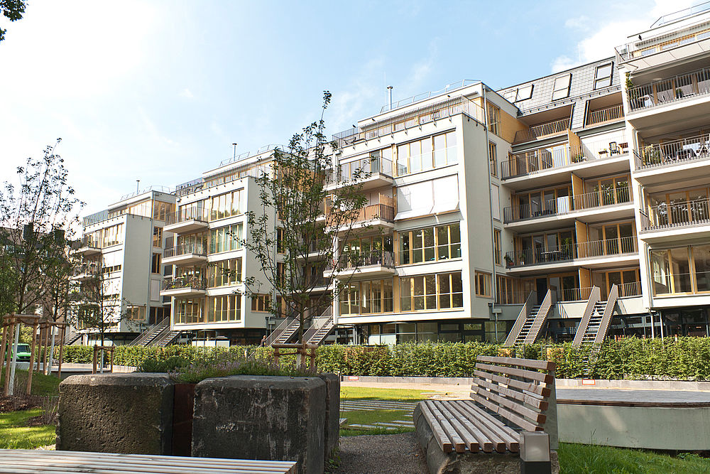 New residential building with retail at Lindemannstraße in Dortmund by Düsseldorf architecture firm greeen! architects
