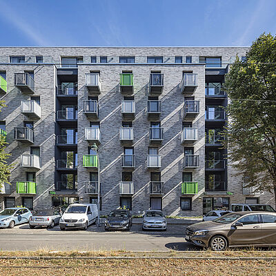 New construction of 111 micro apartments by Düsseldorf architect firm greeen! architects at Merziger Strasse in Düsseldorf