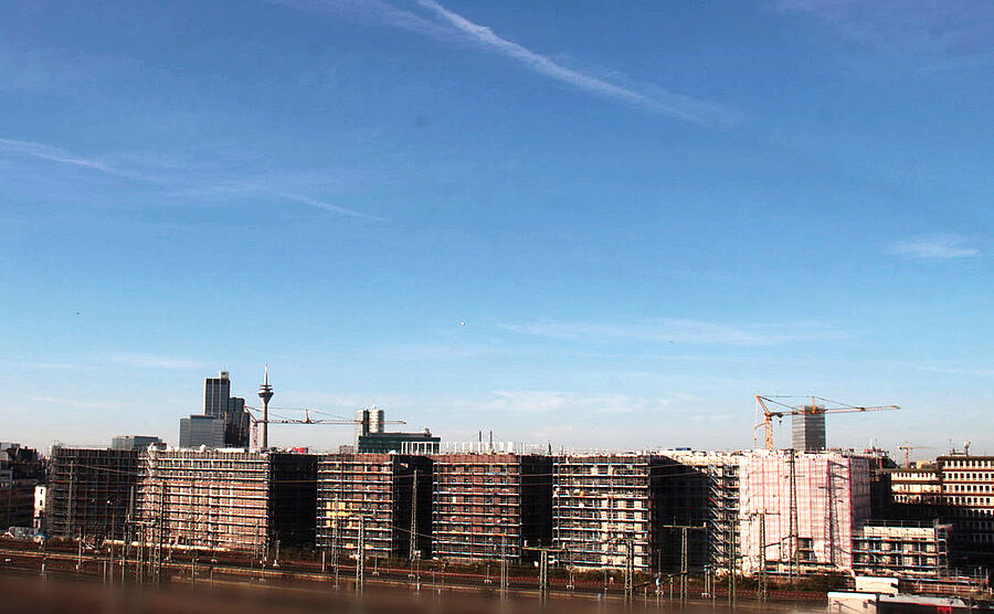 Planung des Neubaus von drei Hotels am Düsseldorfer Hauptbahnhof durch die Düsseldorfer Architekten greeen! architects